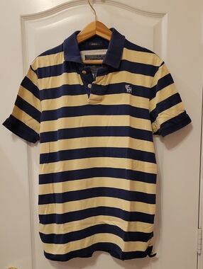 Abercrombie & Fitch Navy and Cream Striped Polo